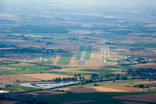 01 Merville Calonne Airport