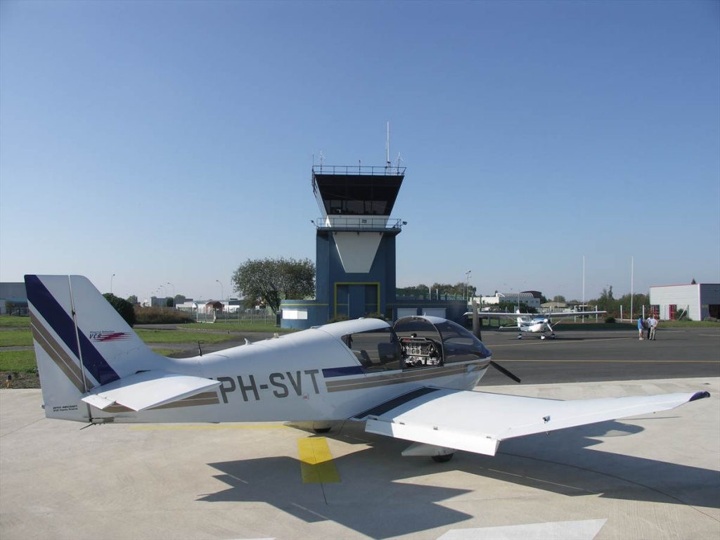 03 Merville-Calonne Airport