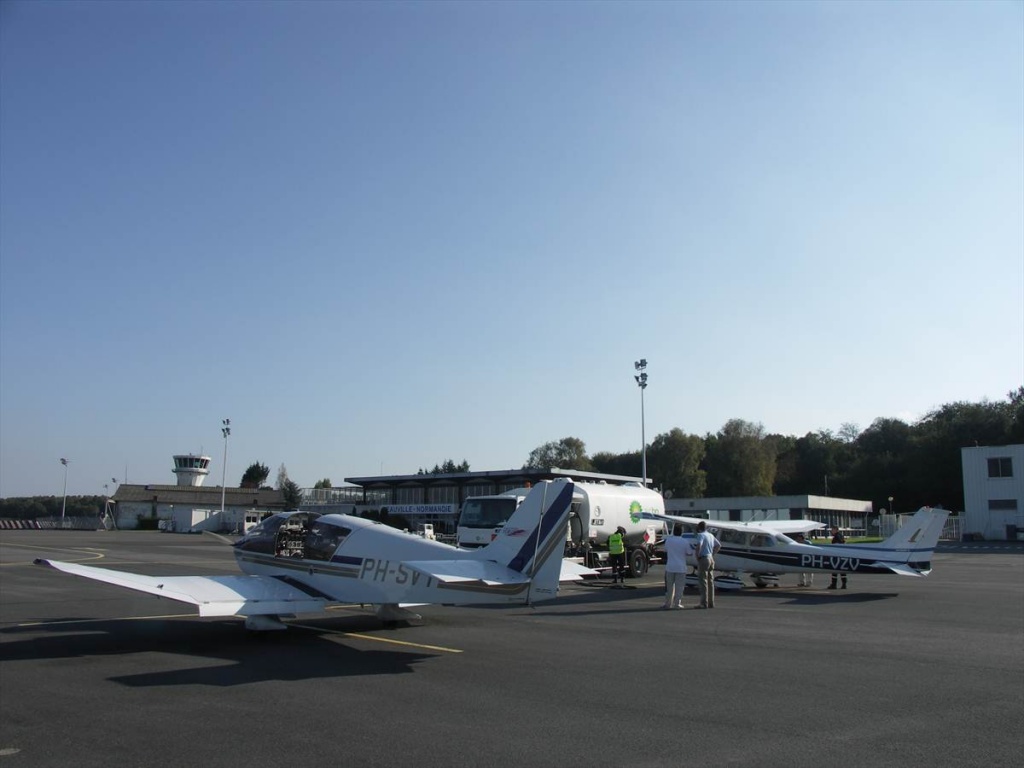 04 Tanken op Deauville Normandy Airport