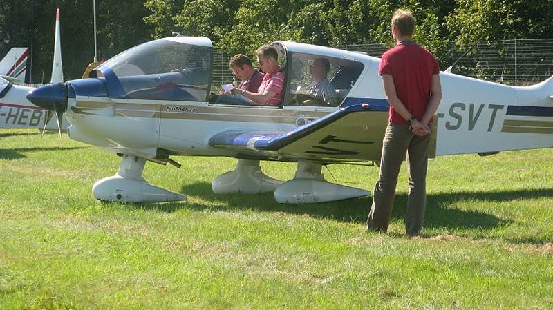 30 Op naar Merville