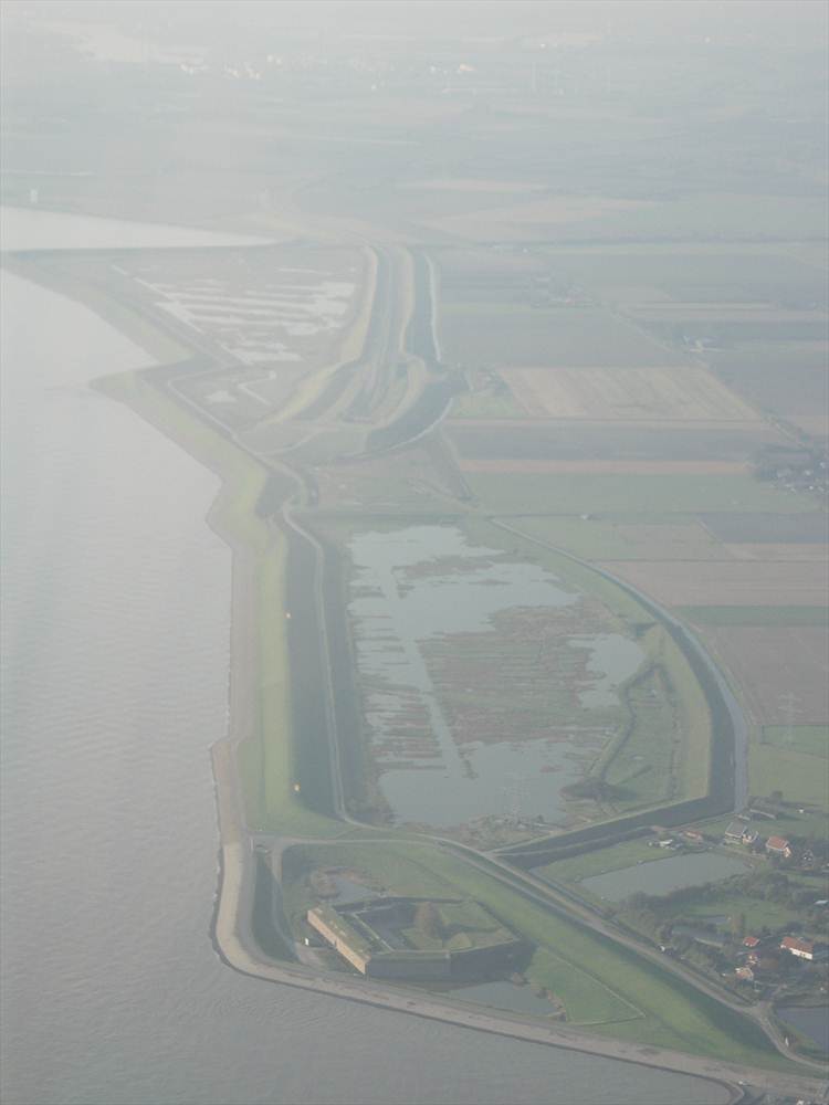 42 Ingang van de Westerscheldetunnel