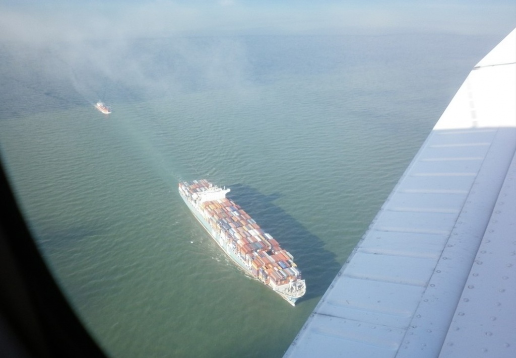17 Boven de Nieuwe Waterweg