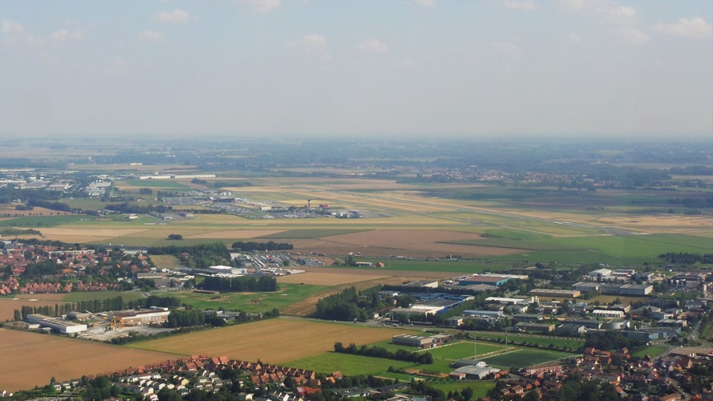 38 Lille Lesquin airport