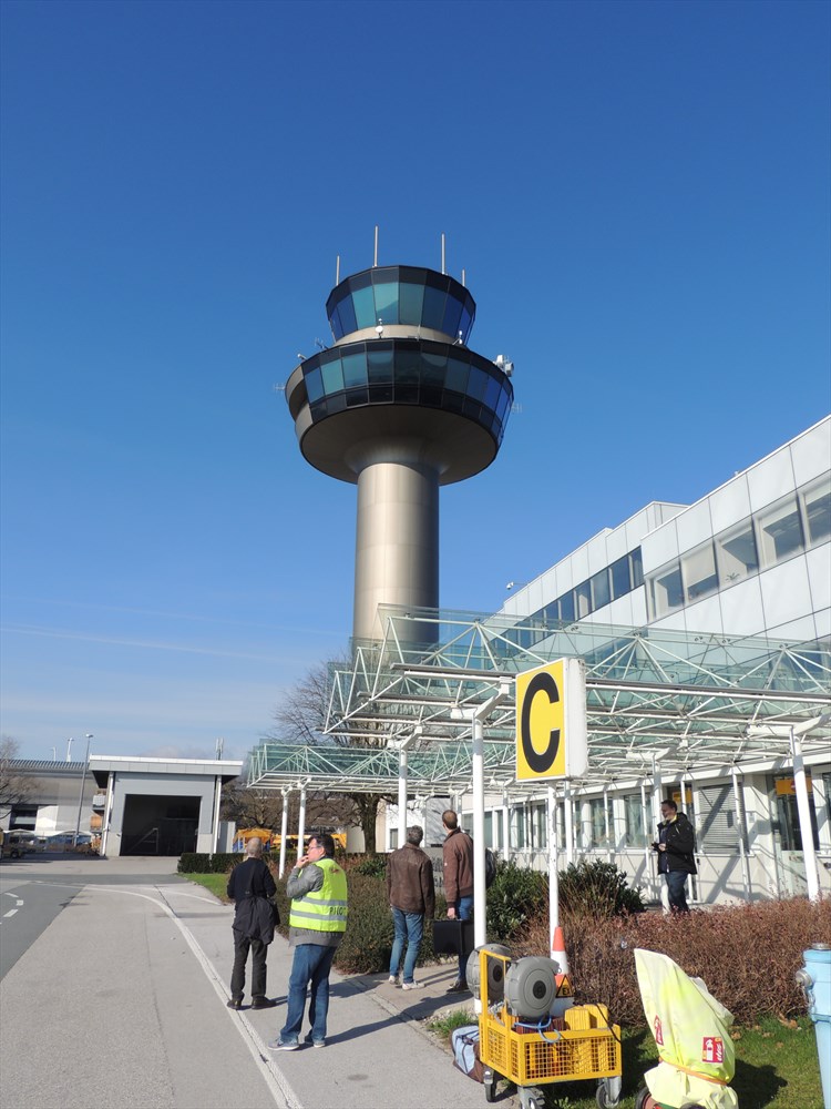 01 Klaar voor vertrek naar Hangar 7 - Red Bull museum